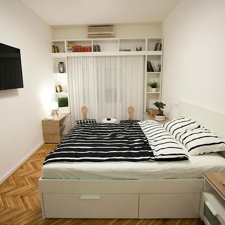 Studio 10 Belgrade Luaran gambar