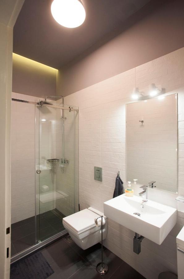 Studio 10 Belgrade Luaran gambar